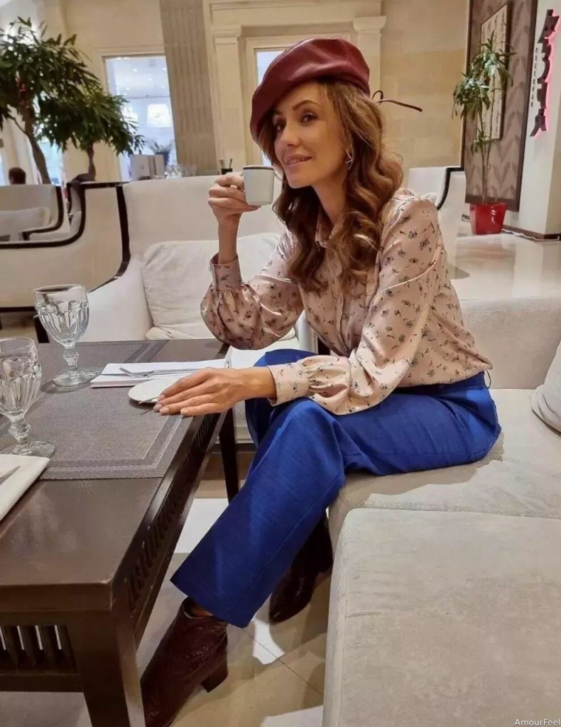 Valentina, 41