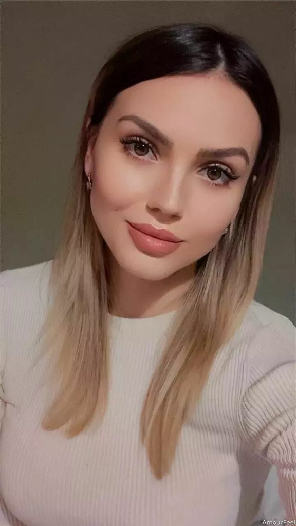 Zhanna, 28