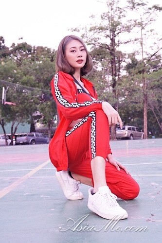 Xiaoya, 25
