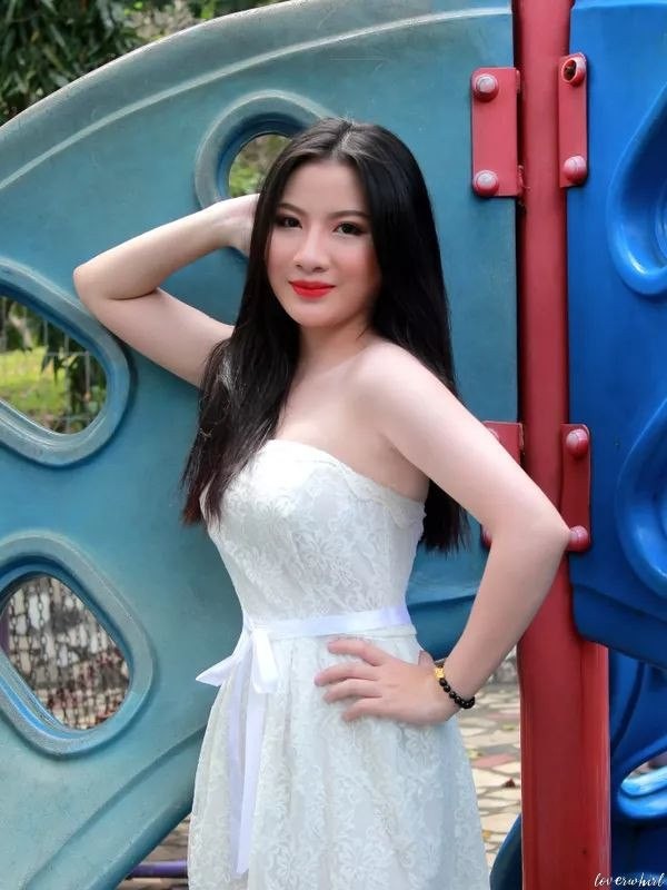 Nhi, 22