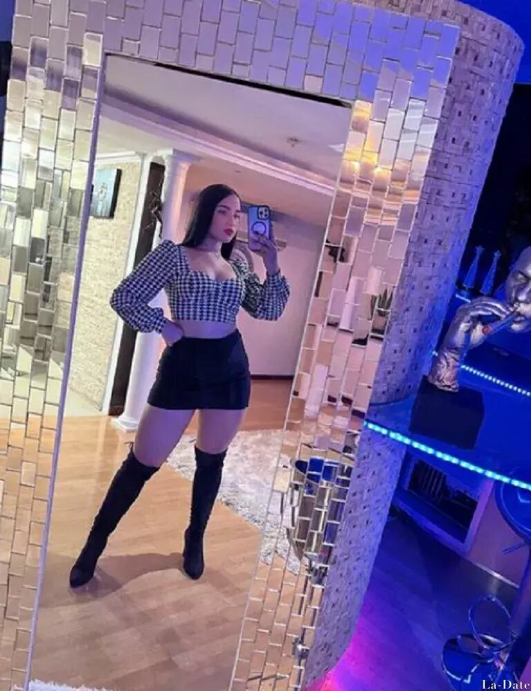 Maria, 20